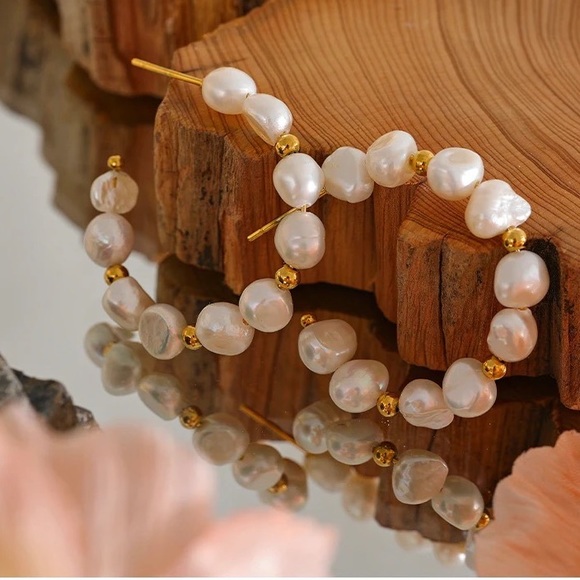 ◾️18k Gold Plated Natural Pearls Beads Hoop Earrings - Picture 8 of 12